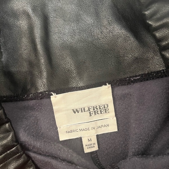 Aritzia Wilfred free Daria leather leggings - Picture 2 of 3